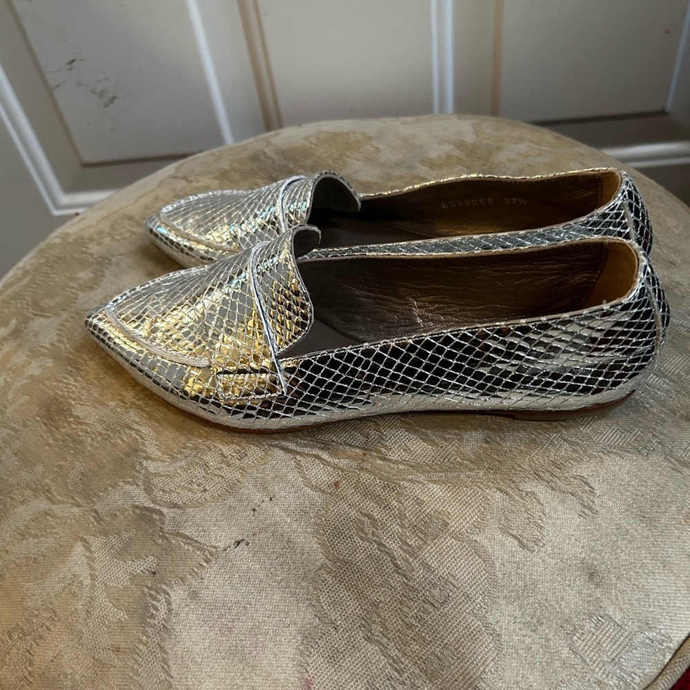 AGL Metallic Snakeskin print Soft Pointy Toes Loafers Sz 7.5 made in Italy - Picture 5 of 11